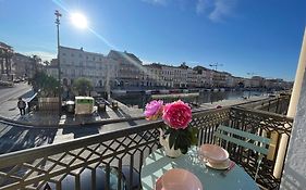 Emplacement Rare Elegant Appartement Avec Balcon Sur Le Canal Royal